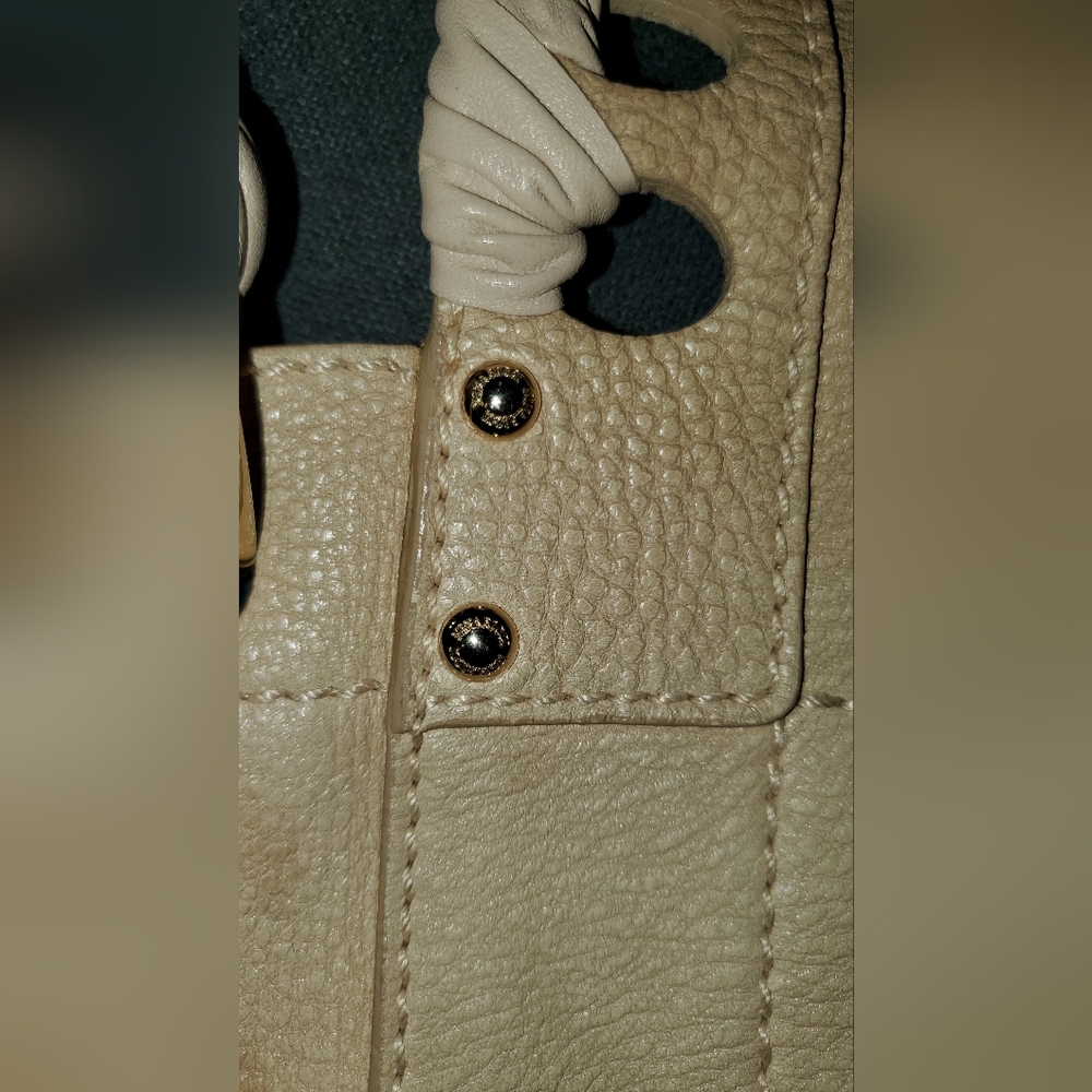 Nina Ricci Handbag - Picture 10 of 17